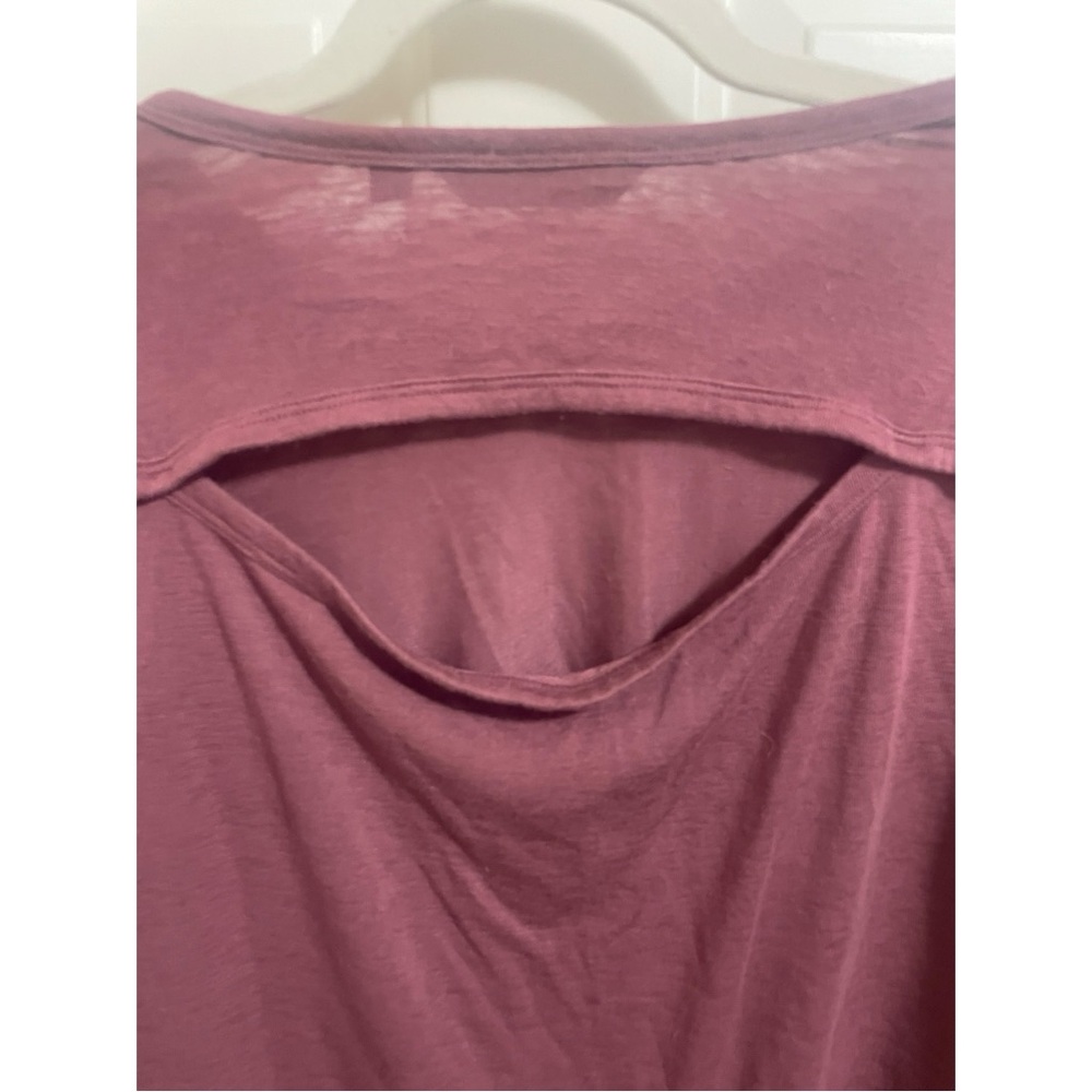 Athleta Breezy Long Sleeve Open Back Shirt Crushed Berry Size Small Tall - Picture 5 of 6